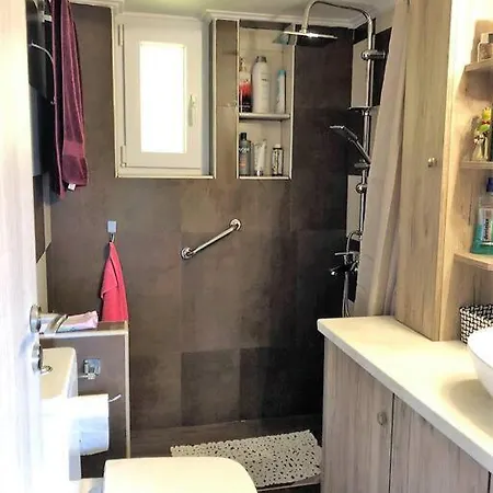 Renovated Flat With Huge Balcony - Ανακαινισμένο Διαμέρισμα Με Τεράστιο Μπαλκόνι Kardítsa Exterior foto