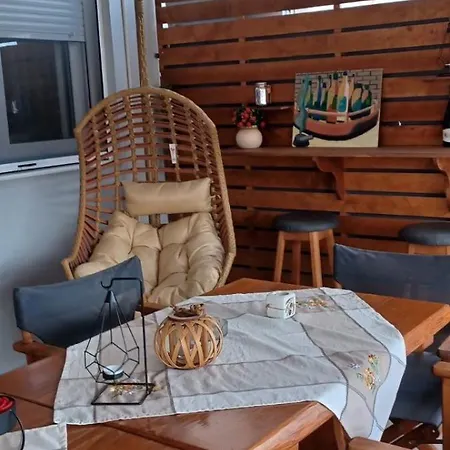 Renovated Flat With Huge Balcony - Ανακαινισμένο Διαμέρισμα Με Τεράστιο Μπαλκόνι Kardítsa Exterior foto