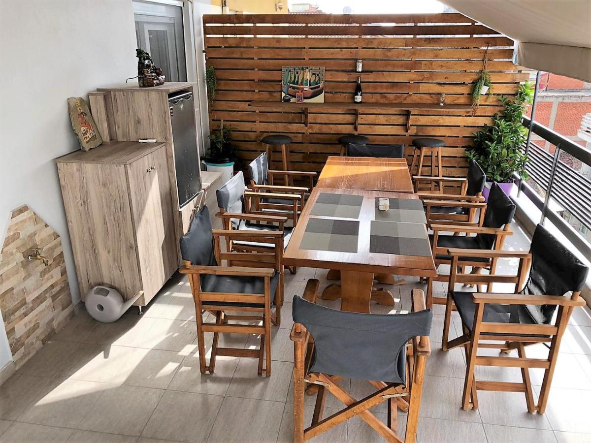 Renovated Flat With Huge Balcony - ανακαινισμένο με τεράστιο μπαλκόνι Apartment *