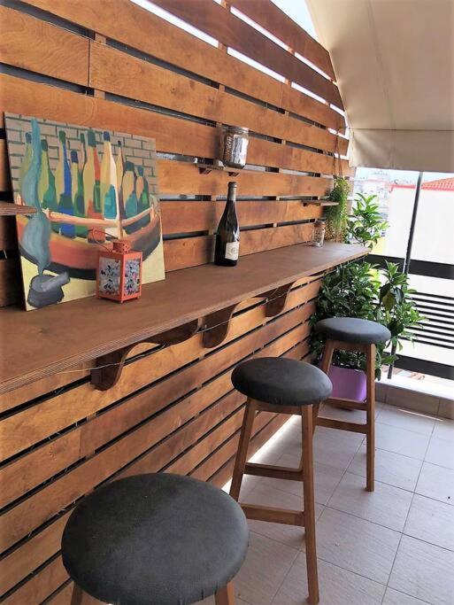 Renovated Flat With Huge Balcony - ανακαινισμένο με τεράστιο μπαλκόνι Apartment